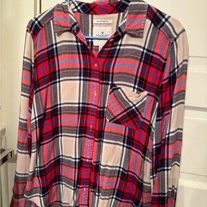 American Eagle Red & Cream Plaid Button-Up Shirt Boyfriend fit